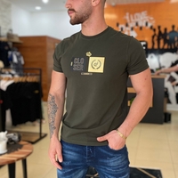 T_shirt closer