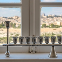 Menorah 