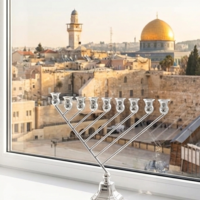 חנוכיה בעיצוב מודרני מסורתי מכסף טהור 925 עבודת יד תוצרת הארץ על אדן חלון ירושלמי