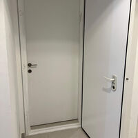 דלת מתבגר/ת לממ״ד
