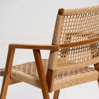 Solo כסא אוכל וראטן עם ידיות