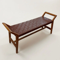 Gasly ספסל מעץ טיק ועור