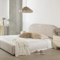 מיטה קלואי קווין סייז בגוון בהיר