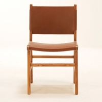 Europa כסא מעץ טיק ועור