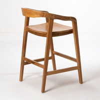 Sally כסא בר מעץ טיק