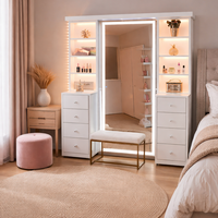 מראה עם תאורת LED ומגירות איפור – רהיט מעוצב לחדר שינה או חדר נערה-דגם ברבי