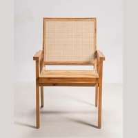 Kamden כסא מעץ טיק וראטן טבעי