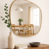 מראה מעוצבת א-סימטרית עם מסגרת זהב דגם 7790