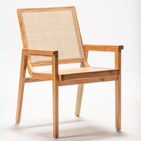 Kamden כסא מעץ טיק וראטן טבעי