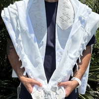 טלית מהודרת לגבר / לחתן עם עטרה, פינות ורקמה מפוארת!