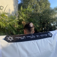 טלית מופת חתנים עם עטרה שחורה מהודרת 