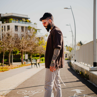 Beresheet2 - חולצת ציצית מהודרת דגם האש שלי בצבע חום כהה