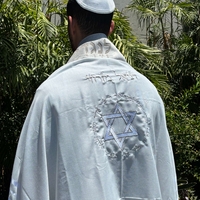 טלית מהודרת לגבר / לחתן עם עטרה, פינות ורקמה מפוארת!