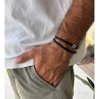 צמיד עור כפול לגבר עם חרוז משובץ