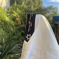 טלית מופת חתנים עם עטרה שחורה מהודרת 