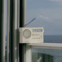 מערכת רדיו דיגיטלי עם בלוטות' סאנג'ין SANGEAN PR-D4BT - שנתיים אחריות יבואן רשמי - צבע קרם פסטל