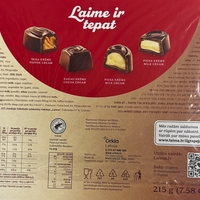 מבחר ממתקי שוקולד מריר ממולאים