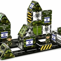 ערכת  Playmager בסיס צבאי ממגנטים - 73 חלקים