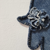 חמסת  פריחה מושרשת  “Rooted Bloom”