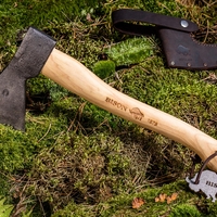 גרזן גילוף 600 גרם, מושחז, כולל נדן עור, BISON REINLAND CARVING HATCHET