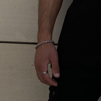 צמיד לוקאס