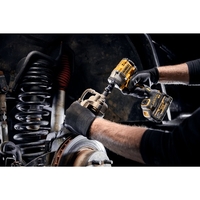 מפתח רטיטה בראשלס 3/8 18/20V דיוולט דגם DEWALT DCF923 (גוף בלבד)