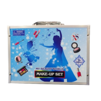 מזוודת איפור פרוזן