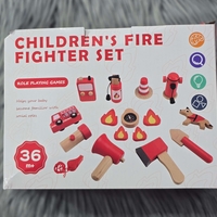 مجموعة رجل الإطفاء الخشبية