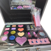 מזוודת איפור ברבי