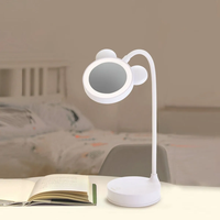 מראה עם תאורה