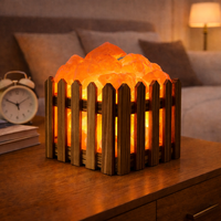 מנורת מלח בכלי עץ גדר בשני גדלים