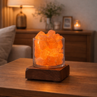 מנורת מלח זכוכית בשילוב בסיס עץ