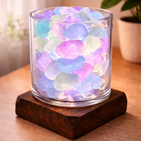 מנורת זכוכית צבעונית מעוצבת