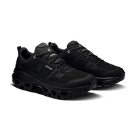 ON CLOUDROCK LOW WATERPROOF און קלאוד גברים שחור