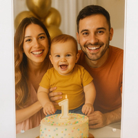 מעמד אקריל עם בסיס שחור בגודל A4