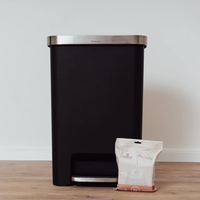 פח דוושה פלסטיק שחור VICENZA 50L