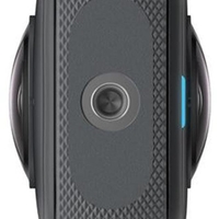 מצלמת אקסטרים 3 × Insta360