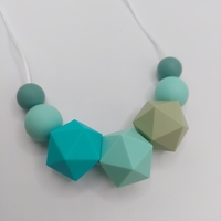 שרשרת הנקה שקד