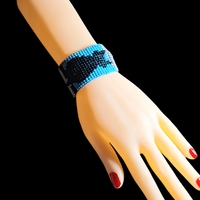 צמיד חרוזי ונציה בשיטת אריגה בנול -חתלתול