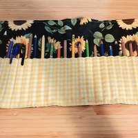 ערכת צביעה- קלמר רול ,עפרונות וחוברת צביעה