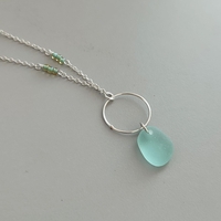 שרשרת כסף וזכוכית ים תכלת