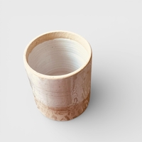 כלי קרמיקה עם מכסה בעבודת יד