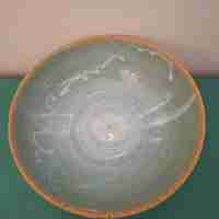 קערת חימר בתכלת ים בעבודת יד