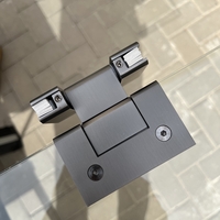 מקלחוני צירים בגרפיט