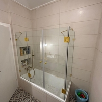 מקלחוני צירים בזהב מט-מבריק