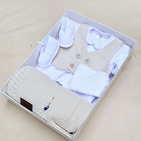 מארז ווסט סרוג NB + שמיכה  - בז