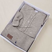 מארז סט סרוג  + שמיכה NB - חום