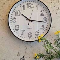 שעון קיר ריקו שחור לבן