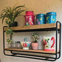 מדף עץ קומותיים