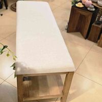 ספסל עץ מרופד